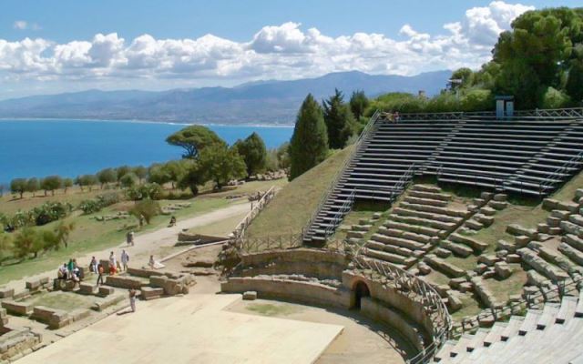 tindari-theatre-sea-sicily
