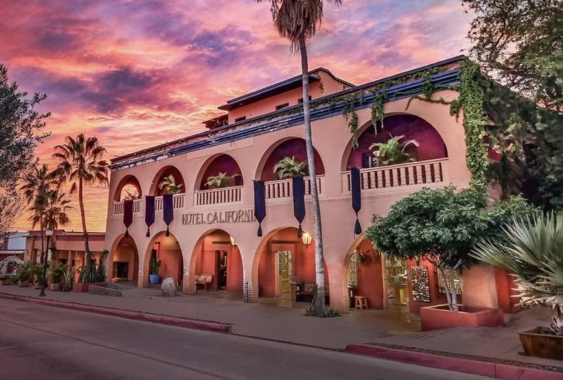 Todos-santos-hotel california